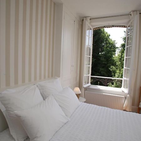 Bed and Breakfast Manoir Le Mesnil Saint-Martin-aux-Chartrains Екстер'єр фото
