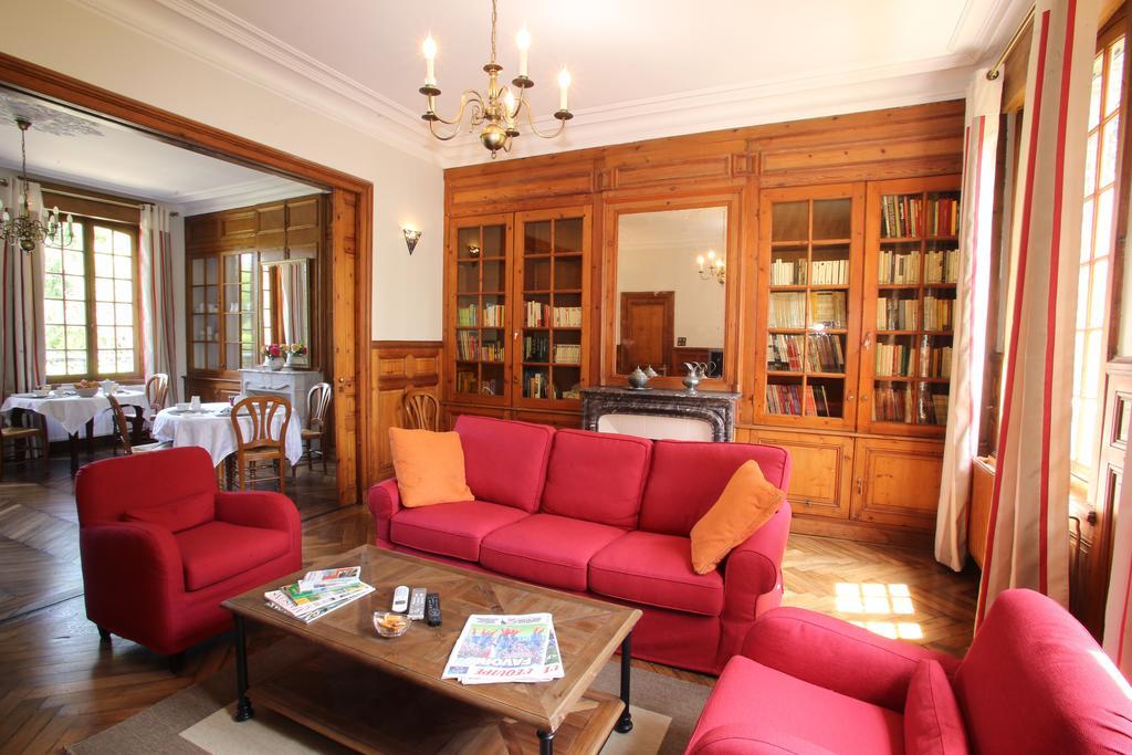 Bed and Breakfast Manoir Le Mesnil Saint-Martin-aux-Chartrains Екстер'єр фото