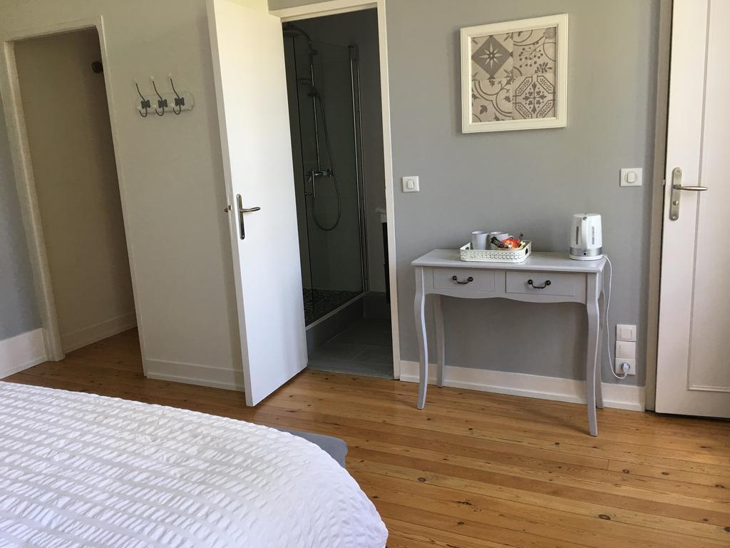 Bed and Breakfast Manoir Le Mesnil Saint-Martin-aux-Chartrains Екстер'єр фото